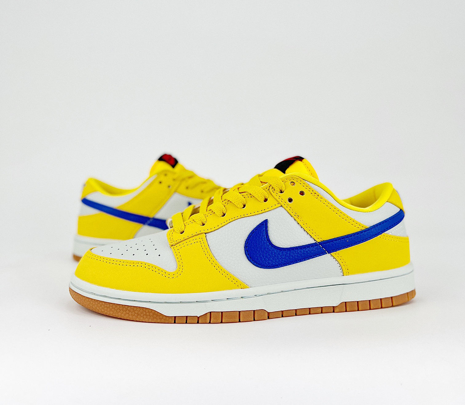 NIKE DUNK SB LOW Blue yellow