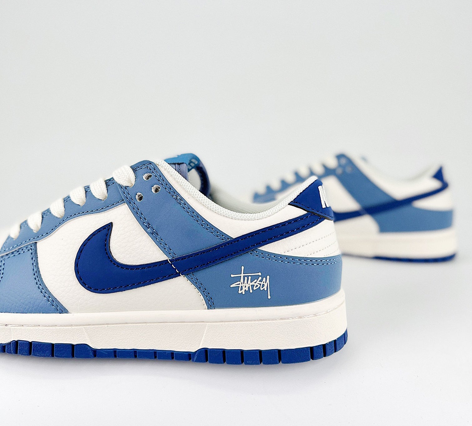 NIKE DUNK SB LOW BLEU