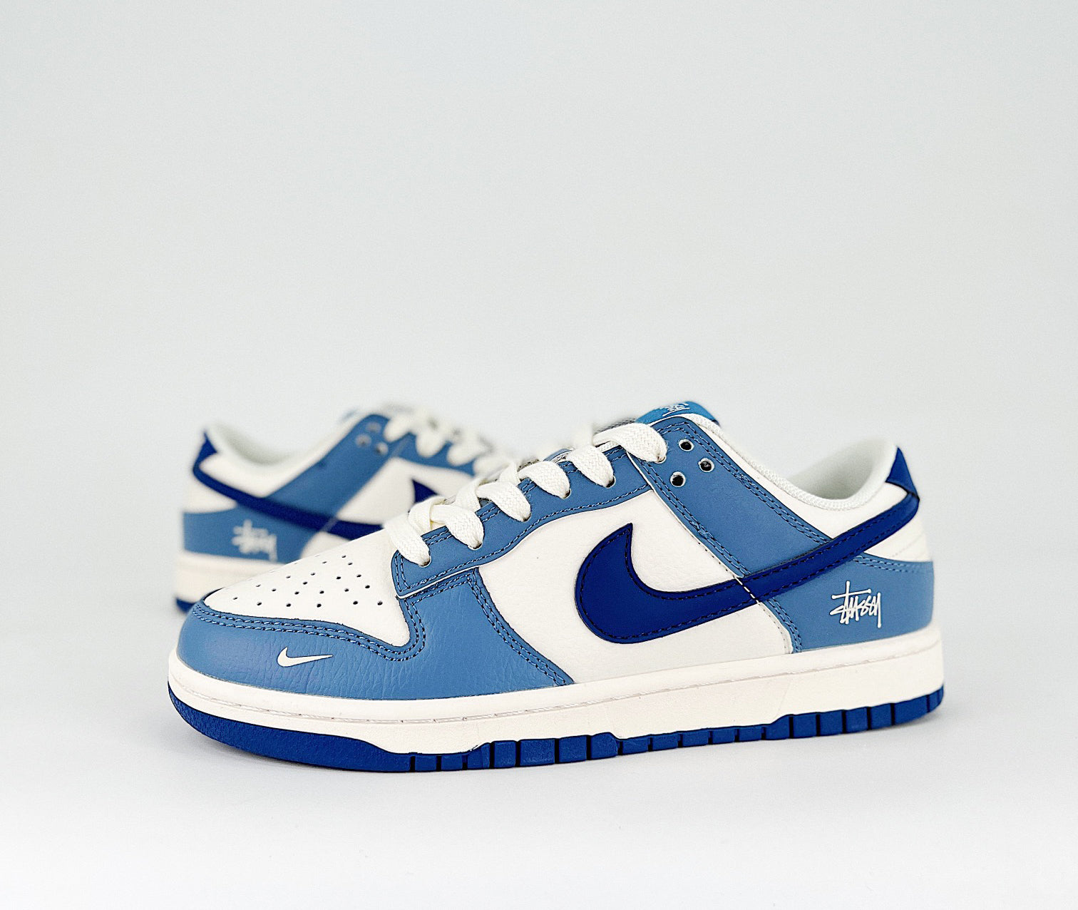 NIKE DUNK SB LOW BLEU